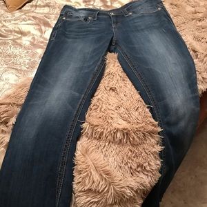 Less than 5 wears, boot cut jeans.